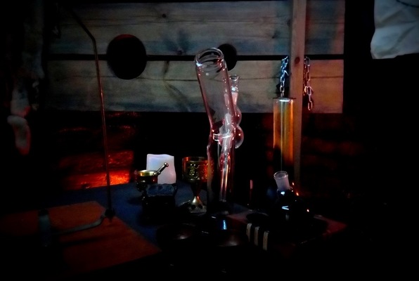 Zemsta Alchemika (Warsaw Escape) Escape Room