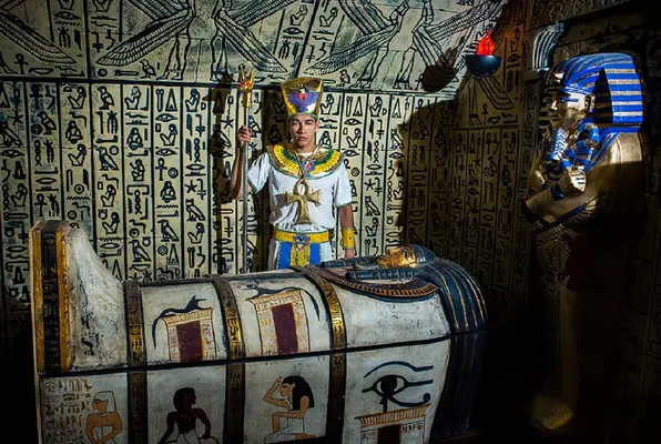 Pharaoh's Tomb (Maze Rooms) Escape Room