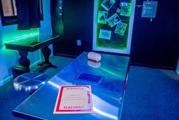 Conspiracy (Clue IQ) Escape Room