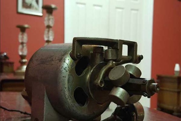 Thomas Edison (Storm Out) Escape Room