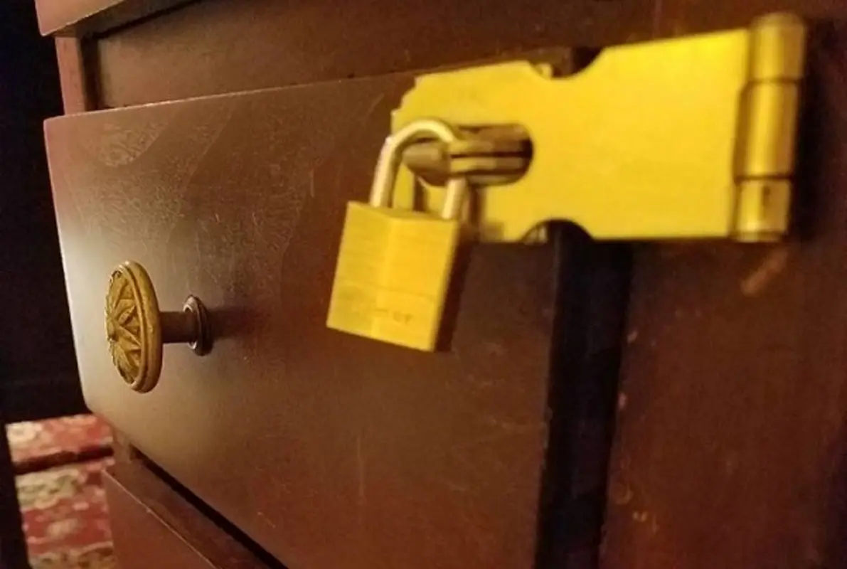 Hunter P.I. - The Third (Hint Hunter Puzzle Rooms) Escape Room