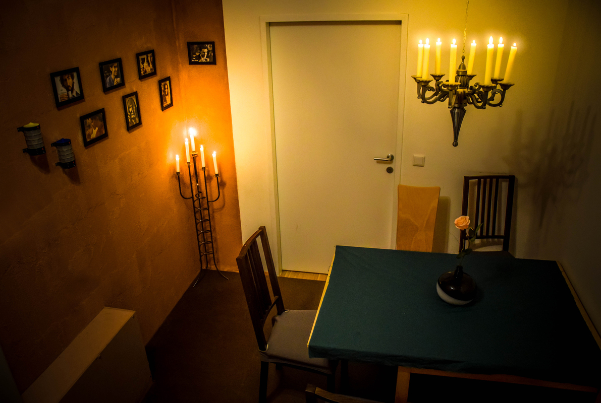 Secret Agent (playthegame-escape) Escape Room