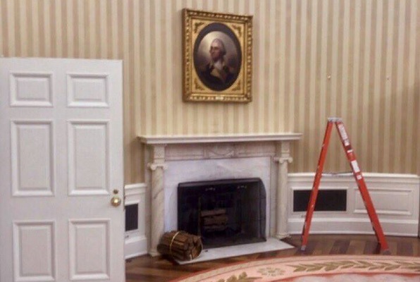 The Oval Office (Houdini's Room Escape) Escape Room