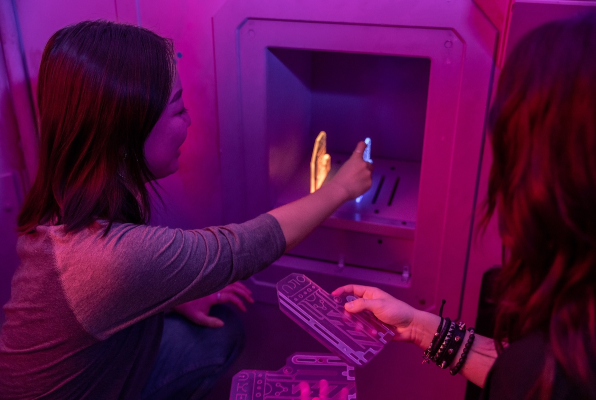 Encounter (Red Door Escape Room Plano) Escape Room