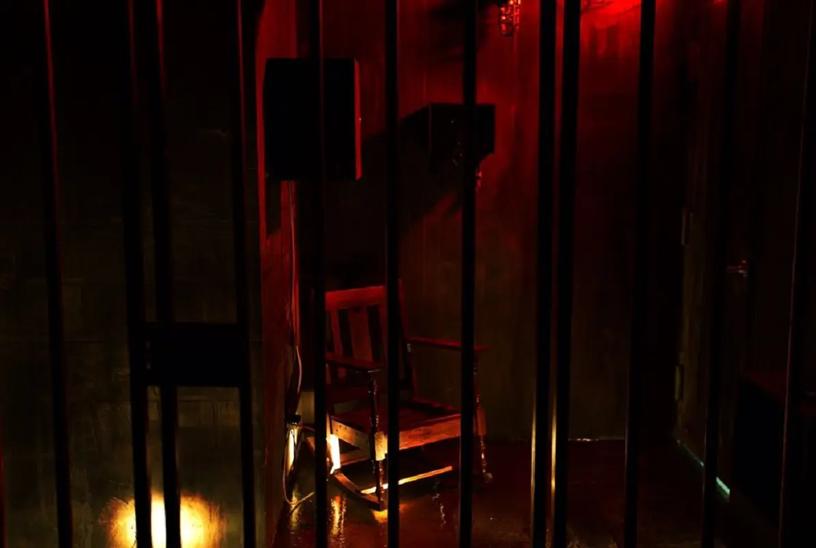 The Penitentiary (Thriller City) Escape Room