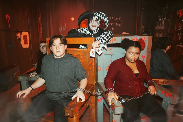 Survive the Joker's Trap (Bond's Escape Room) Escape Room