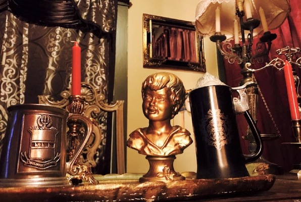 The Abnormal Studie (Escape Tactics) Escape Room