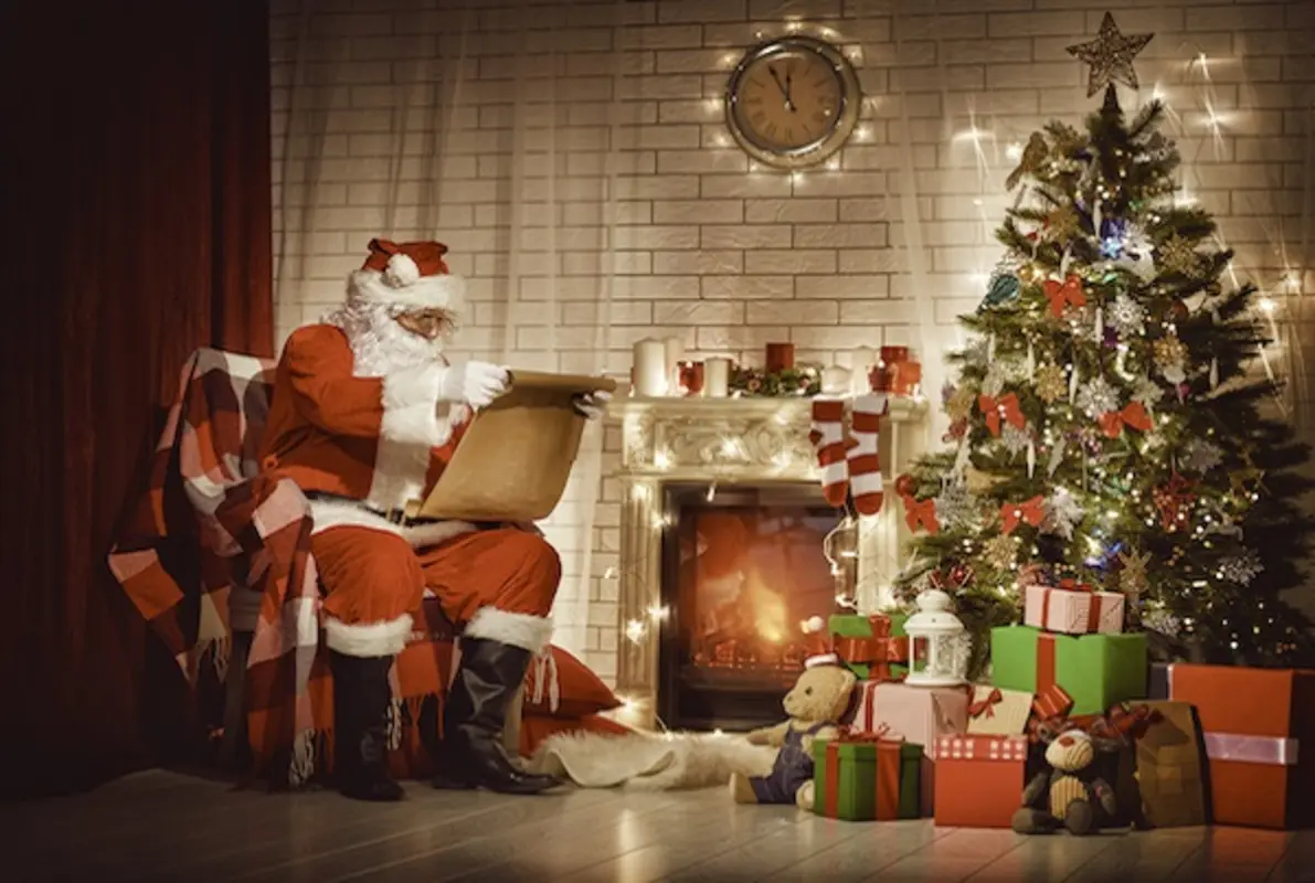 Sleuthing Santa