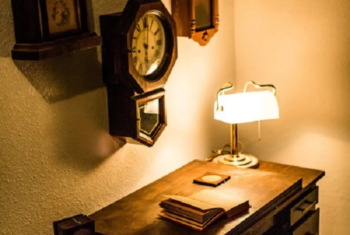 The Gentleman's Den (Escape Redding) Escape Room