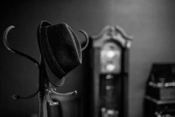 The Gentleman's Den (Escape Redding) Escape Room