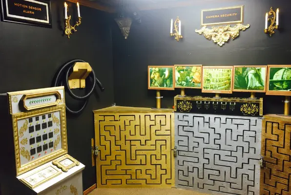 Mona Lisa Heist (Conundroom) Escape Room