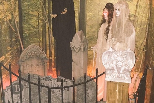 Witch's Hollow (Oracle Escape Rooms) Escape Room