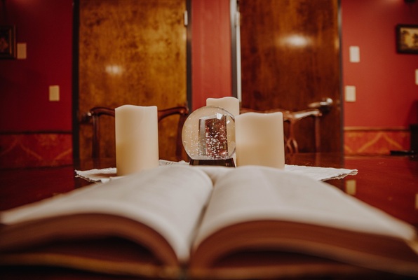 Séance (The Escapery) Escape Room