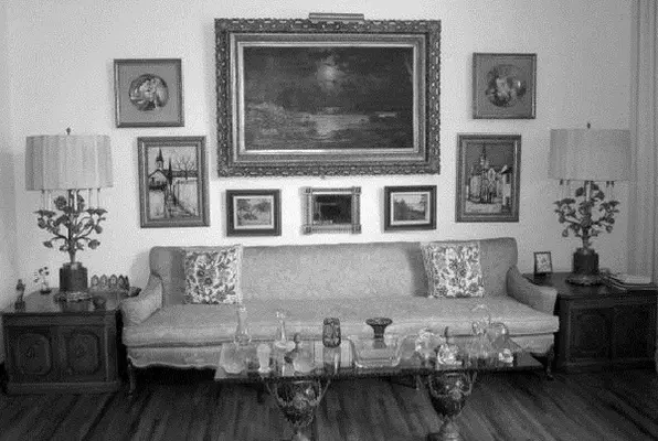 Grandma's Living Room (Escape Muncie) Escape Room