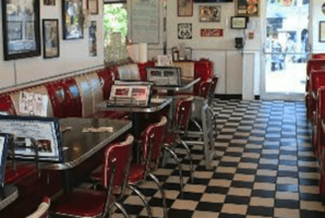 Квест Boudreaux’s Diner