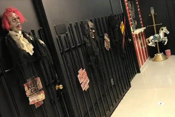 Zombie Carnival (Puzzle over This) Escape Room