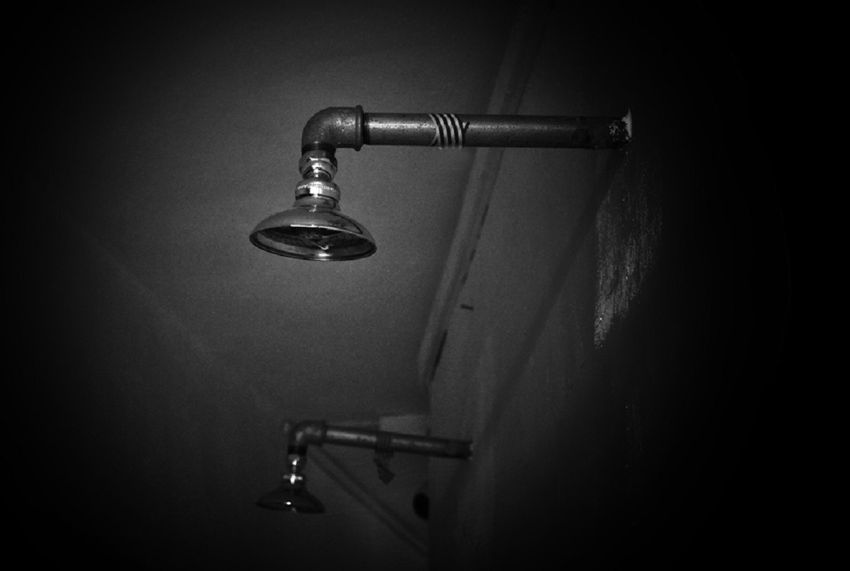 Virus (Mystery House) Escape Room
