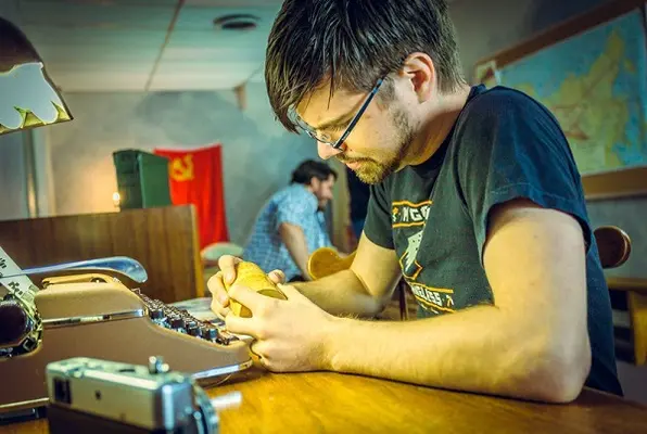 The Lost Antidote (The Escape Branson) Escape Room