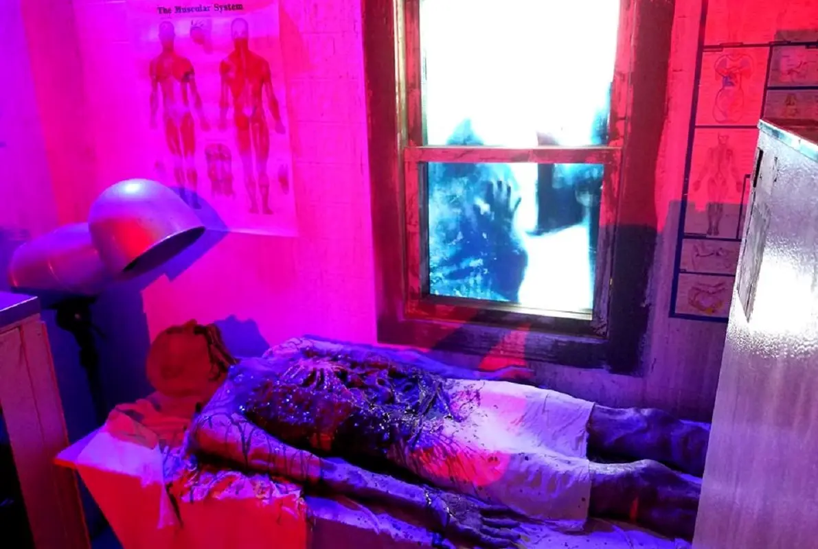 Escape a Zombie Apocalypse (Xcape Branson) Escape Room