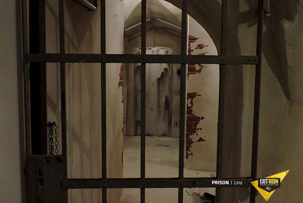 Prison (Exit the Room Debrecen) Escape Room
