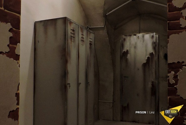 Prison (Exit the Room Debrecen) Escape Room