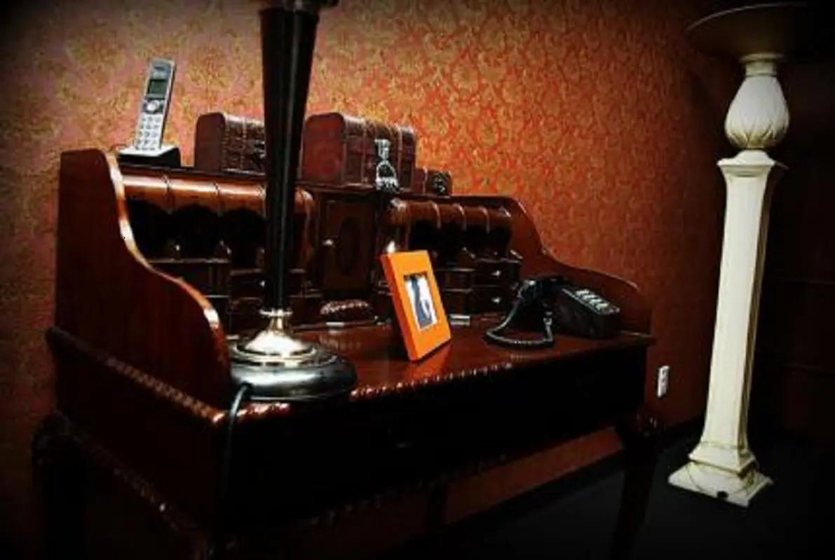 The Sherlock (Countdown Live Escape Games) Escape Room