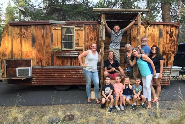 Ole Pappy's Trapper Cabin (NW Escape on Wheels) Escape Room