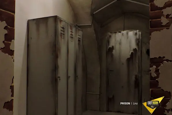 Prison (Exit the Room Wien) Escape Room