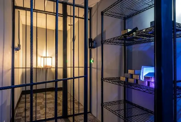 Diamond Heist (International Quests Escape Rooms) Escape Room
