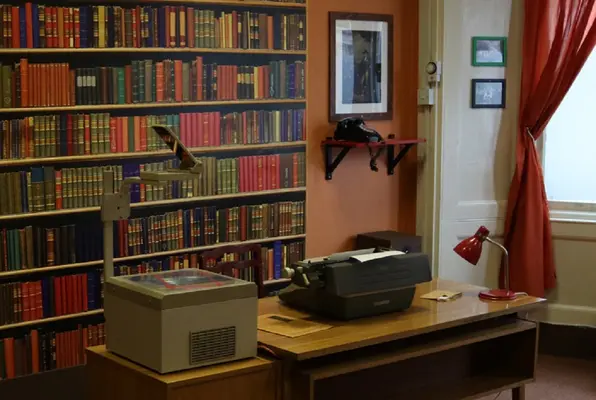 Riddle Rooms